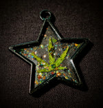 Load image into Gallery viewer, Marijuana leaf pendants
